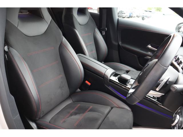 CLAクラス CLA200d AMGライン 禁煙 ディーゼルターボ 純正18インチAW LEDヘッドライト ハーフレザー シートヒーター アンビエントライト 純正ナビ ACC パドルシフト パーキングアシスト ワイヤレスチャージング Bカメラ(44枚目)