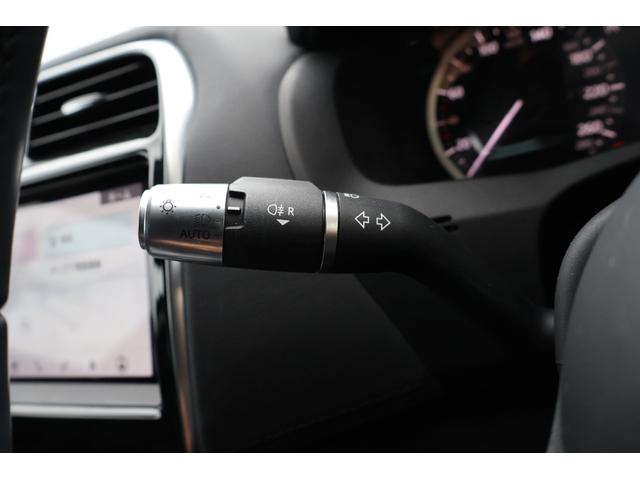 XE XE S P250 禁煙 純正19インチAW ブラックレザーシート Pシート シートヒーター 純正ナビ クルコン LEDライト 前後センサー Bカメラ レーンキープ カープレイ オートライト ドラレコ Bluetooth(48枚目)