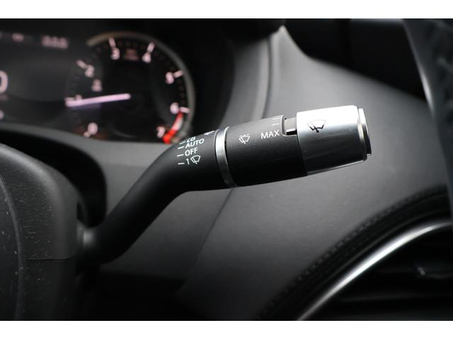 XE XE S P250 禁煙 純正19インチAW ブラックレザーシート Pシート シートヒーター 純正ナビ クルコン LEDライト 前後センサー Bカメラ レーンキープ カープレイ オートライト ドラレコ Bluetooth(49枚目)
