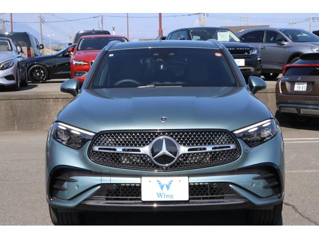 ＧＬＣ ＧＬＣ３５０ｅ　４Ｍポーツ　エディションスター　登録済未使用車　新車保証　禁煙　アクティブＬＥＤライト　純正２０インチＡＷ　黒レザーシート　シートヒーター　純正ナビＴＶ　エアサス　ブルメスター　カープレイ　ＡＣＣクルーズコントロール　３６０°モニタ（6枚目）