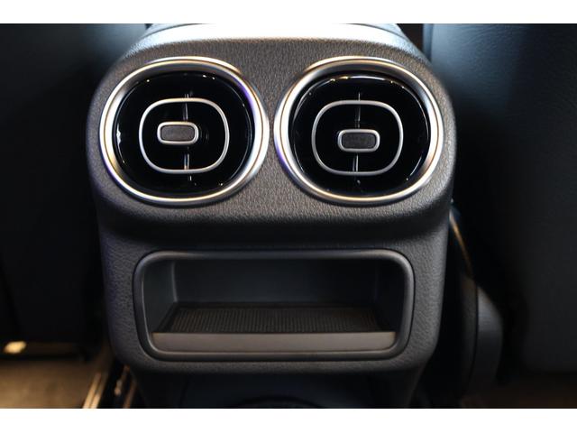 ＧＬＣ ＧＬＣ３５０ｅ　４Ｍポーツ　エディションスター　登録済未使用車　新車保証　禁煙　アクティブＬＥＤライト　純正２０インチＡＷ　黒レザーシート　シートヒーター　純正ナビＴＶ　エアサス　ブルメスター　カープレイ　ＡＣＣクルーズコントロール　３６０°モニタ（43枚目）