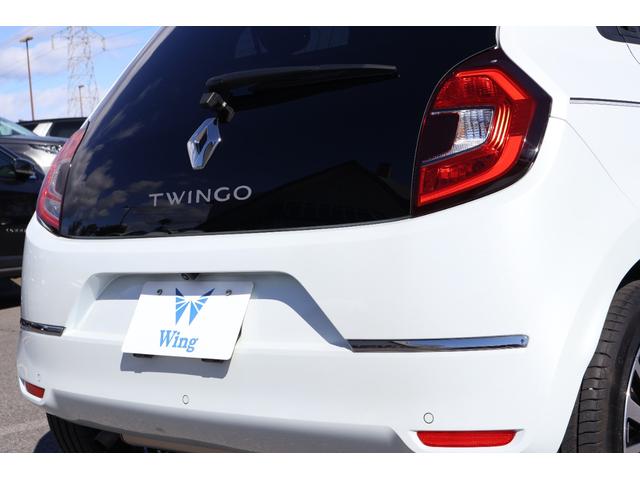 トゥインゴ インテンス ワンオーナー 禁煙 クルーズコントロール 16インチAW レーンアシスト ETC シートヒーター ターボ カープレイ Bluetooth バックカメラ ディスプレイオーディオ(12枚目)