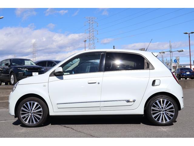 トゥインゴ インテンス ワンオーナー 禁煙 クルーズコントロール 16インチAW レーンアシスト ETC シートヒーター ターボ カープレイ Bluetooth バックカメラ ディスプレイオーディオ(18枚目)