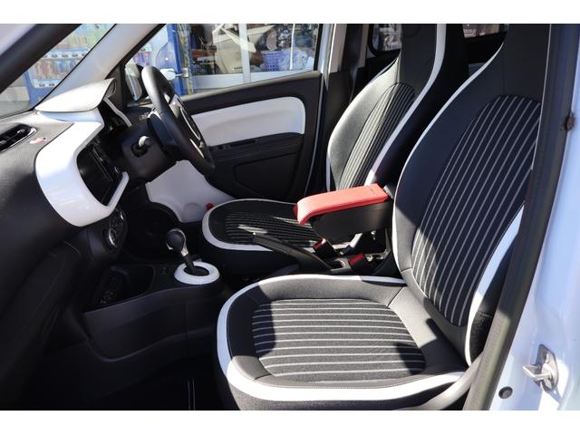 トゥインゴ インテンス ワンオーナー 禁煙 クルーズコントロール 16インチAW レーンアシスト ETC シートヒーター ターボ カープレイ Bluetooth バックカメラ ディスプレイオーディオ(29枚目)