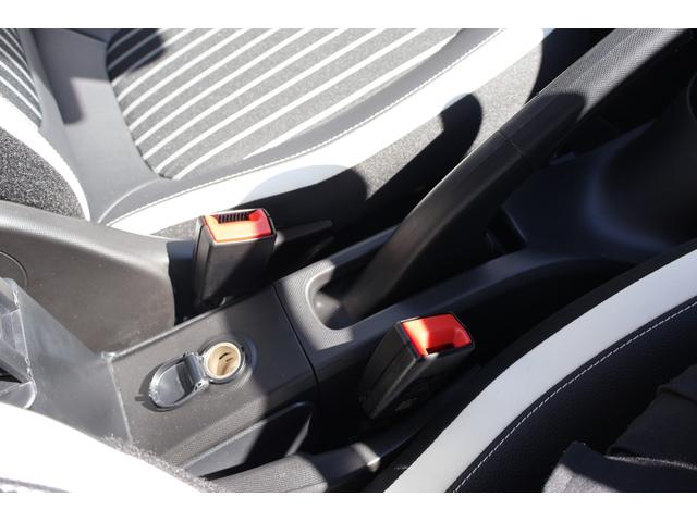 トゥインゴ インテンス ワンオーナー 禁煙 クルーズコントロール 16インチAW レーンアシスト ETC シートヒーター ターボ カープレイ Bluetooth バックカメラ ディスプレイオーディオ(56枚目)