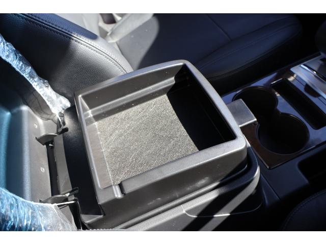 パジェロ ロング　スーパーエクシード　クールシルバー＆アイガーグレー　レザーシート　パワーシート　シートヒーター　クルーズコントロール　純正ナビＴＶ　バックカメラ　ロックフォードサウンド　１８インチＡＷ（64枚目）