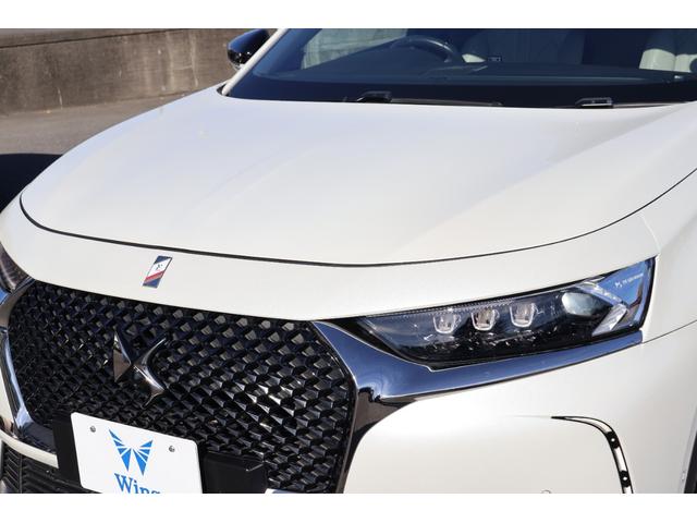 DS7クロスバック E-テンス 4×4 グランシック 禁煙 RIVOLI FOCALサウンド 白レザー 4WD 後席リクライニング 前席シートヒーター/クーラー 360° マッサージ ACC パークアシスト 前後センサー カープレイ プライバシーガラス(4枚目)
