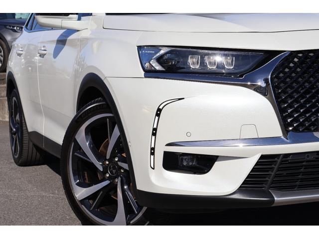 DS7クロスバック E-テンス 4×4 グランシック 禁煙 RIVOLI FOCALサウンド 白レザー 4WD 後席リクライニング 前席シートヒーター/クーラー 360° マッサージ ACC パークアシスト 前後センサー カープレイ プライバシーガラス(9枚目)