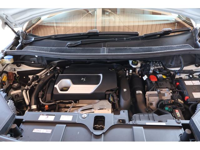 DS7クロスバック E-テンス 4×4 グランシック 禁煙 RIVOLI FOCALサウンド 白レザー 4WD 後席リクライニング 前席シートヒーター/クーラー 360° マッサージ ACC パークアシスト 前後センサー カープレイ プライバシーガラス(19枚目)