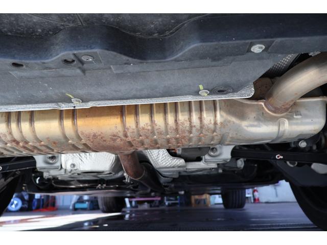 DS7クロスバック E-テンス 4×4 グランシック 禁煙 RIVOLI FOCALサウンド 白レザー 4WD 後席リクライニング 前席シートヒーター/クーラー 360° マッサージ ACC パークアシスト 前後センサー カープレイ プライバシーガラス(20枚目)