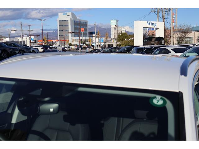 Ｑ３ ３５ＴＦＳＩアドバンスド　新車保証　ワンオーナー　禁煙　コンビニエンス＆アシスタンスＰＫＧ　ラグジュアリーＰＫＧ　テクノロジーＰＫＧ　フルレザーシート　シートヒーター　Ｐシート　ワイヤレスチャージ　アンビエントライト　ＡＣＣ（5枚目）