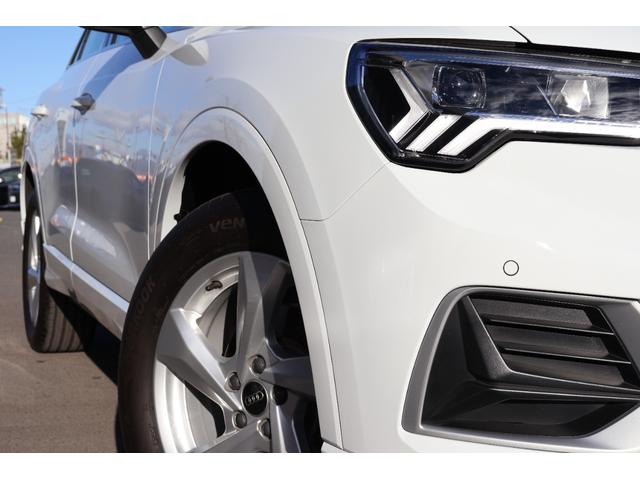 Ｑ３ ３５ＴＦＳＩアドバンスド　新車保証　ワンオーナー　禁煙　コンビニエンス＆アシスタンスＰＫＧ　ラグジュアリーＰＫＧ　テクノロジーＰＫＧ　フルレザーシート　シートヒーター　Ｐシート　ワイヤレスチャージ　アンビエントライト　ＡＣＣ（9枚目）