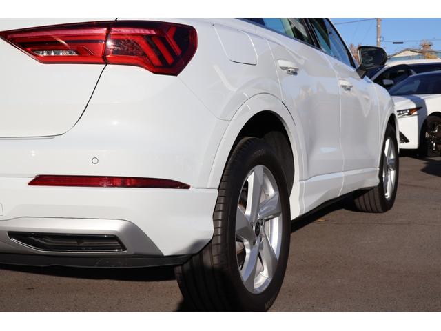 Ｑ３ ３５ＴＦＳＩアドバンスド　新車保証　ワンオーナー　禁煙　コンビニエンス＆アシスタンスＰＫＧ　ラグジュアリーＰＫＧ　テクノロジーＰＫＧ　フルレザーシート　シートヒーター　Ｐシート　ワイヤレスチャージ　アンビエントライト　ＡＣＣ（13枚目）