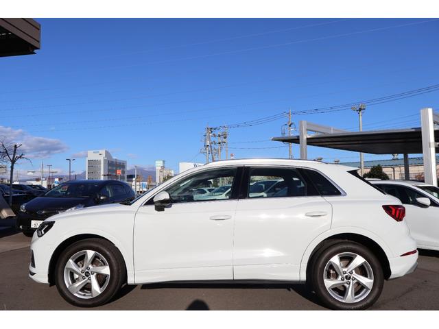 Ｑ３ ３５ＴＦＳＩアドバンスド　新車保証　ワンオーナー　禁煙　コンビニエンス＆アシスタンスＰＫＧ　ラグジュアリーＰＫＧ　テクノロジーＰＫＧ　フルレザーシート　シートヒーター　Ｐシート　ワイヤレスチャージ　アンビエントライト　ＡＣＣ（18枚目）