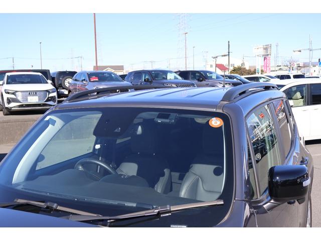 ジープ・レネゲード リミテッド 新車保証 ワンオーナー 禁煙 純正ナビ バックカメラ フルレザーシート シートヒーター パワーシート ACCクルーズコントロール レーンキープ ブラインドスポットモニター リアセンサー(5枚目)