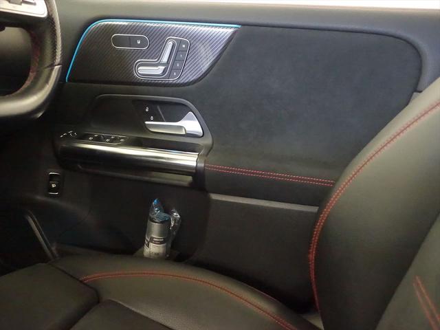 ＧＬＡクラス ＧＬＡ２００　ｄ　４ＭＡＴＩＣ　ＡＭＧライン　ナビゲーションパッケージ　Ｂｌｕｅｔｏｏｔｈ接続　ＥＴＣ　ＬＥＤヘッドライト　ＴＶ　アイドリングストップ　クルーズコントロール　コネクテッド機能　サイドカメラ　シートヒーター　トランクスルー　ナビ（15枚目）