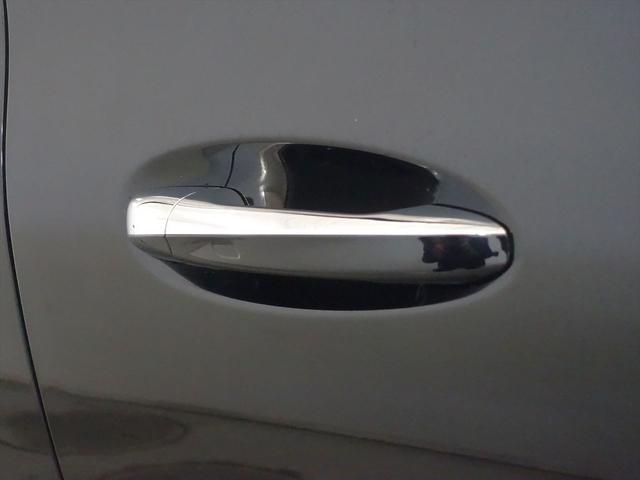 ＧＬＡクラス ＧＬＡ２００　ｄ　４ＭＡＴＩＣ　ＡＭＧライン　ナビゲーションパッケージ　Ｂｌｕｅｔｏｏｔｈ接続　ＥＴＣ　ＬＥＤヘッドライト　ＴＶ　アイドリングストップ　クルーズコントロール　コネクテッド機能　サイドカメラ　シートヒーター　トランクスルー　ナビ（26枚目）