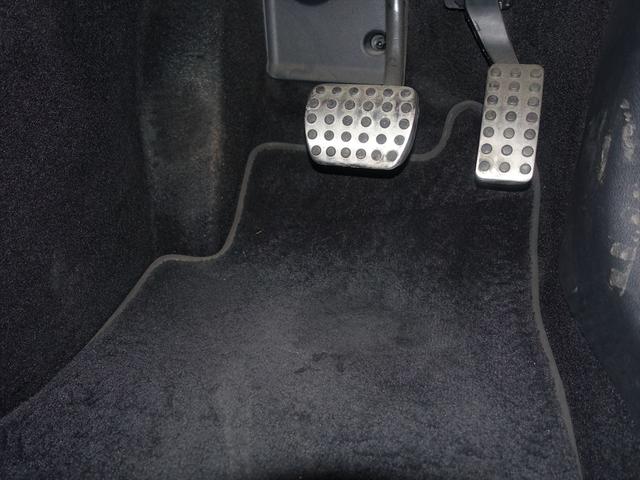 ＧＬＡクラス ＧＬＡ２００　ｄ　４ＭＡＴＩＣ　ＡＭＧライン　ナビゲーションパッケージ　Ｂｌｕｅｔｏｏｔｈ接続　ＥＴＣ　ＬＥＤヘッドライト　ＴＶ　アイドリングストップ　クルーズコントロール　コネクテッド機能　サイドカメラ　シートヒーター　トランクスルー　ナビ（27枚目）