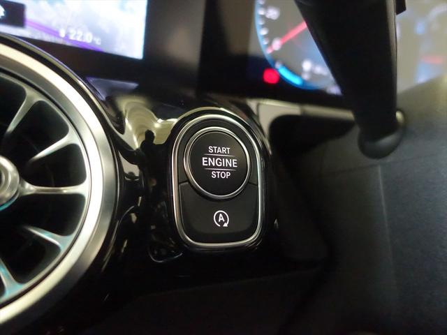 ＧＬＡクラス ＧＬＡ２００　ｄ　４ＭＡＴＩＣ　ＡＭＧライン　ナビゲーションパッケージ　Ｂｌｕｅｔｏｏｔｈ接続　ＥＴＣ　ＬＥＤヘッドライト　ＴＶ　アイドリングストップ　クルーズコントロール　コネクテッド機能　サイドカメラ　シートヒーター　トランクスルー　ナビ（29枚目）