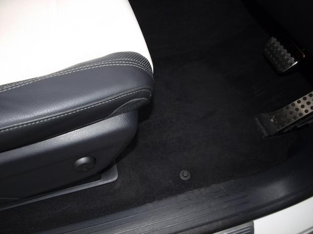 ＧＬＥ ＧＬＥ４５０　ｄ　４ＭＡＴＩＣ　スポーツ　Ｂｌｕｅｔｏｏｔｈ接続　ＥＴＣ　ＬＥＤヘッドライト　ＴＶ　アイドリングストップ　クルーズコントロール　コネクテッド機能　サイドカメラ　サンルーフ・ガラスルーフ　シートエアコン　シートヒーター（15枚目）