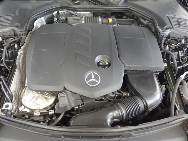 Ｃクラス Ｃ２２０　ｄ　アバンギャルド　ＡＭＧラインパッケージ　レザーエクスクルーシブパッケージ　ベーシックパッケージ　Ｂｌｕｅｔｏｏｔｈ接続　ＥＴＣ　ＬＥＤヘッドライト　ＴＶ　アイドリングストップ　クルーズコントロール　コネクテッド機能（9枚目）