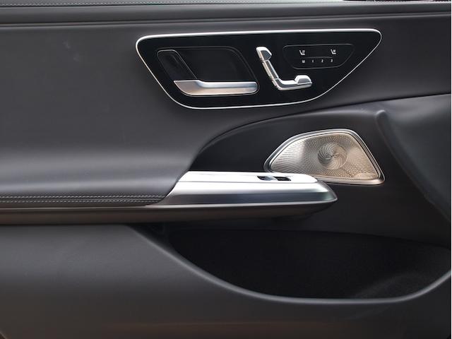 Eクラスステーションワゴン E200 ステーションワゴン アバンギャルド AMGラインパッケージ レザーエクスクルーシブパッケージ アドバンスドパッケージ デジタルインテリアパッケージ Bluetooth接続 ETC LEDヘッドライト TV アイドリングストップ(7枚目)