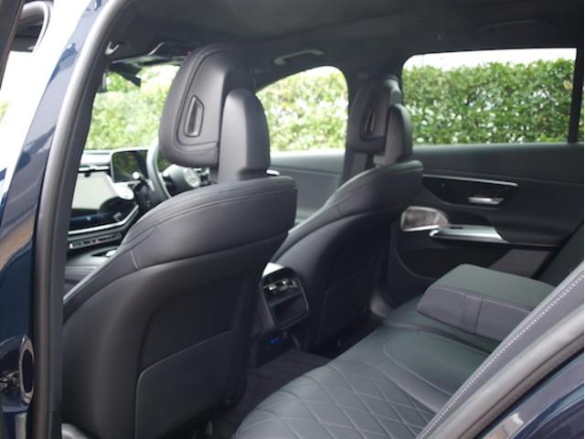 Eクラスステーションワゴン E200 ステーションワゴン アバンギャルド AMGラインパッケージ レザーエクスクルーシブパッケージ アドバンスドパッケージ デジタルインテリアパッケージ Bluetooth接続 ETC LEDヘッドライト TV アイドリングストップ(9枚目)