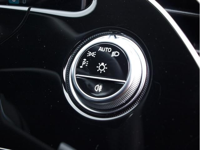 Eクラスステーションワゴン E200 ステーションワゴン アバンギャルド AMGラインパッケージ レザーエクスクルーシブパッケージ アドバンスドパッケージ デジタルインテリアパッケージ Bluetooth接続 ETC LEDヘッドライト TV アイドリングストップ(18枚目)