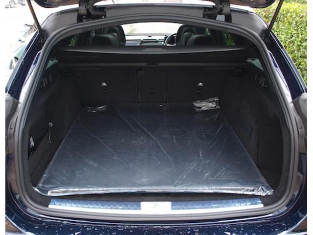 Eクラスステーションワゴン E200 ステーションワゴン アバンギャルド AMGラインパッケージ レザーエクスクルーシブパッケージ アドバンスドパッケージ デジタルインテリアパッケージ Bluetooth接続 ETC LEDヘッドライト TV アイドリングストップ(36枚目)