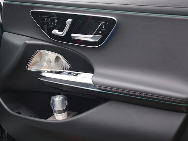 Ｅクラスステーションワゴン Ｅ２２０　ｄ　ステーションワゴン　アバンギャルド　ＡＭＧラインパッケージ　レザーエクスクルーシブパッケージ　アドバンスドパッケージ　デジタルインテリアパッケージ　Ｂｌｕｅｔｏｏｔｈ接続　ＥＴＣ　ＬＥＤヘッドライト　ＴＶ　アイドリングストップ（13枚目）