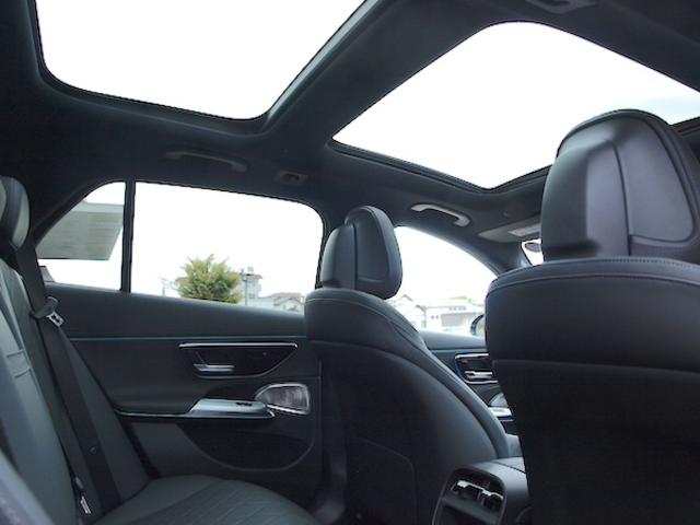 Ｅクラスステーションワゴン Ｅ２２０　ｄ　ステーションワゴン　アバンギャルド　ＡＭＧラインパッケージ　レザーエクスクルーシブパッケージ　アドバンスドパッケージ　デジタルインテリアパッケージ　Ｂｌｕｅｔｏｏｔｈ接続　ＥＴＣ　ＬＥＤヘッドライト　ＴＶ　アイドリングストップ（30枚目）