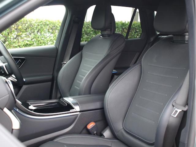 ＧＬＣ ＧＬＣ２２０　ｄ　４ＭＡＴＩＣ　ＡＭＧラインパッケージ　ＡＭＧレザーエクスクルーシブパッケージ　Ｂｌｕｅｔｏｏｔｈ接続　ＥＴＣ　ＬＥＤヘッドライト　ＴＶ　アイドリングストップ　クルーズコントロール　コネクテッド機能　サイドカメラ（10枚目）