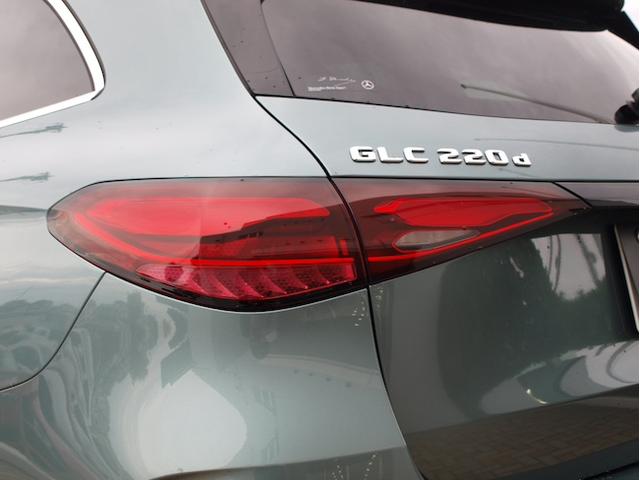 ＧＬＣ ＧＬＣ２２０　ｄ　４ＭＡＴＩＣ　ＡＭＧラインパッケージ　ＡＭＧレザーエクスクルーシブパッケージ　Ｂｌｕｅｔｏｏｔｈ接続　ＥＴＣ　ＬＥＤヘッドライト　ＴＶ　アイドリングストップ　クルーズコントロール　コネクテッド機能　サイドカメラ（32枚目）