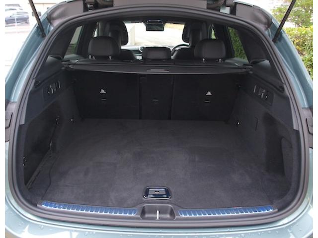 ＧＬＣ ＧＬＣ２２０　ｄ　４ＭＡＴＩＣ　ＡＭＧラインパッケージ　ＡＭＧレザーエクスクルーシブパッケージ　Ｂｌｕｅｔｏｏｔｈ接続　ＥＴＣ　ＬＥＤヘッドライト　ＴＶ　アイドリングストップ　クルーズコントロール　コネクテッド機能　サイドカメラ（35枚目）