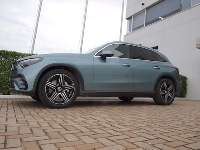 ＧＬＣ ＧＬＣ２２０　ｄ　４ＭＡＴＩＣ　ＡＭＧラインパッケージ　ＡＭＧレザーエクスクルーシブパッケージ　Ｂｌｕｅｔｏｏｔｈ接続　ＥＴＣ　ＬＥＤヘッドライト　ＴＶ　アイドリングストップ　クルーズコントロール　コネクテッド機能　サイドカメラ（37枚目）