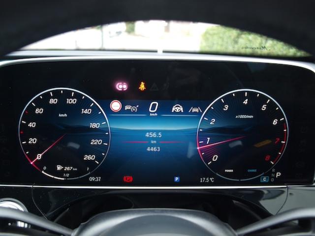 Eクラスステーションワゴン E200 ステーションワゴン アバンギャルド AMGラインパッケージ アドバンスドパッケージ レザーエクスクルーシブパッケージ デジタルインテリアパッケージ Bluetooth接続 ETC LEDヘッドライト TV アイドリングストップ(22枚目)