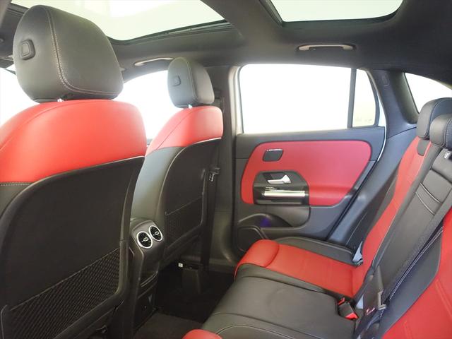 ＧＬＡクラス ＧＬＡ２００　ｄ　４ＭＡＴＩＣ　ＡＭＧライン　ＡＭＧレザーエクスクルーシブパッケージ　ナビゲーションパッケージ　Ｂｌｕｅｔｏｏｔｈ接続　ＥＴＣ　ＬＥＤヘッドライト　ＴＶ　アイドリングストップ　クルーズコントロール　コネクテッド機能　サイドカメラ（24枚目）