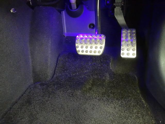 ＣＬＡクラス ＣＬＡ４５　Ｓ　４ＭＡＴＩＣ＋　ＡＭＧパフォーマンスパッケージ　ＡＭＧアドバンスドパッケージ　Ｂｌｕｅｔｏｏｔｈ接続　ＥＴＣ　ＬＥＤヘッドライト　ＴＶ　アイドリングストップ　クルーズコントロール　コネクテッド機能　サイドカメラ（26枚目）