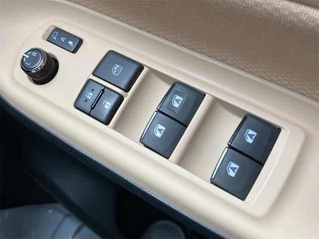 ノア Ｘ　ドライブレコーダー　ＥＴＣ　バックカメラ　ナビ　ＴＶ　両側スライド・片側電動　オートライト　ＬＥＤヘッドランプ　スマートキー　アイドリングストップ　電動格納ミラー　３列シート　ＣＶＴ　ＣＤ（11枚目）