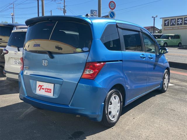 フリード G ジャストセレクション ETC バックカメラ ナビ TV 両側スライド・片側電動 オートライト HID キーレスエントリー 電動格納ミラー 3列シート ウォークスルー CVT 衝突安全ボディ ABS エアコン(16枚目)