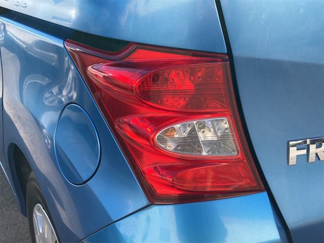フリード G ジャストセレクション ETC バックカメラ ナビ TV 両側スライド・片側電動 オートライト HID キーレスエントリー 電動格納ミラー 3列シート ウォークスルー CVT 衝突安全ボディ ABS エアコン(24枚目)