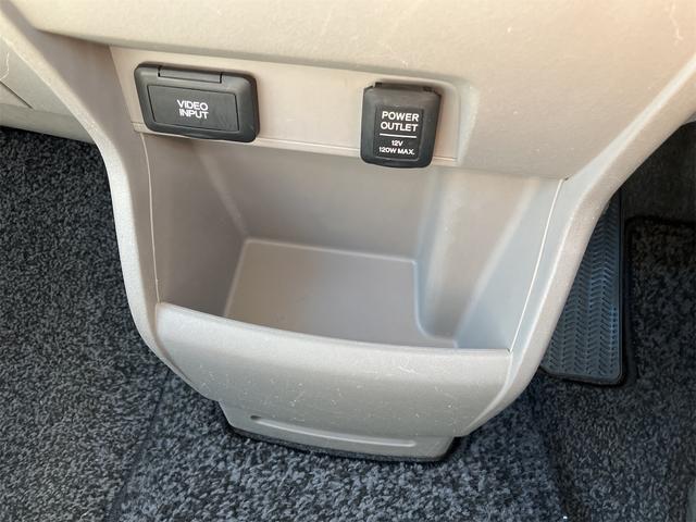 フリード G ジャストセレクション ETC バックカメラ ナビ TV 両側スライド・片側電動 オートライト HID キーレスエントリー 電動格納ミラー 3列シート ウォークスルー CVT 衝突安全ボディ ABS エアコン(43枚目)