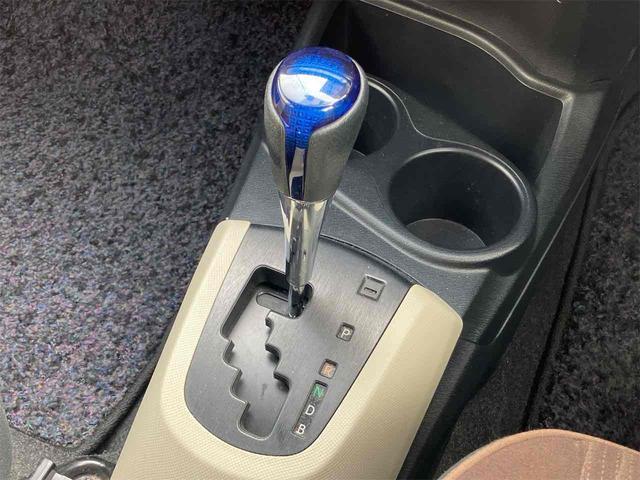 アクア S ドライブレコーダー ETC バックカメラ ナビ TV オートライト スマートキー 電動格納ミラー CVT 衝突安全ボディ ABS ESC CD ミュージックプレイヤー接続可 Bluetooth(10枚目)