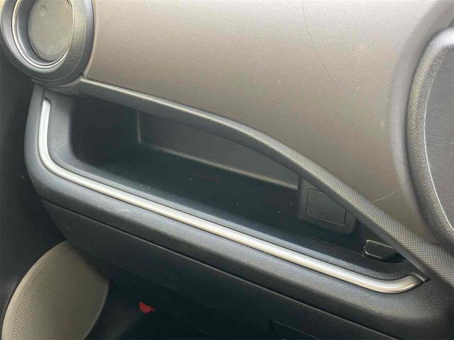 アクア S ドライブレコーダー ETC バックカメラ ナビ TV オートライト スマートキー 電動格納ミラー CVT 衝突安全ボディ ABS ESC CD ミュージックプレイヤー接続可 Bluetooth(50枚目)