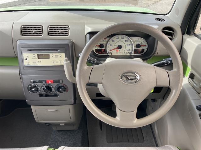 ムーヴコンテ L キーレスエントリー アイドリングストップ ベンチシート CVT 盗難防止システム ABS CD ミュージックプレイヤー接続可 アルミホイール 衝突安全ボディ エアコン パワーステアリング(3枚目)