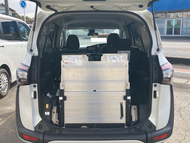 シエンタ X 福祉車輌 ETC バックカメラ ナビ TV レーンアシスト 衝突被害軽減システム 両側スライド・片側電動 スマートキー アイドリングストップ 電動格納ミラー オートマチックハイビーム オートライト(19枚目)