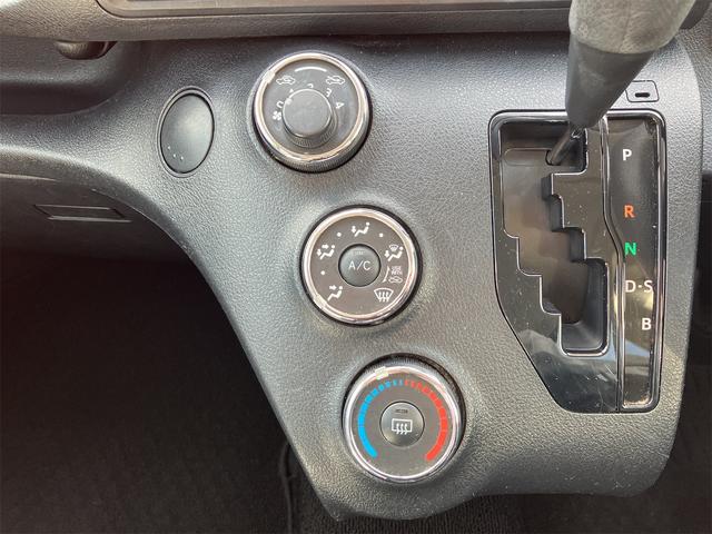 シエンタ X 福祉車輌 ETC バックカメラ ナビ TV レーンアシスト 衝突被害軽減システム 両側スライド・片側電動 スマートキー アイドリングストップ 電動格納ミラー オートマチックハイビーム オートライト(22枚目)