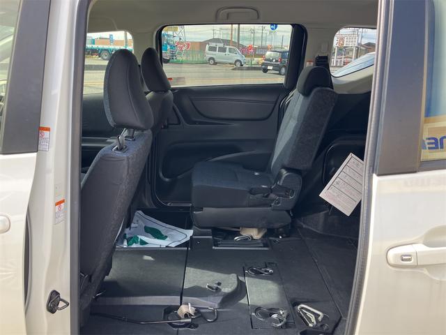 シエンタ X 福祉車輌 ETC バックカメラ ナビ TV レーンアシスト 衝突被害軽減システム 両側スライド・片側電動 スマートキー アイドリングストップ 電動格納ミラー オートマチックハイビーム オートライト(33枚目)