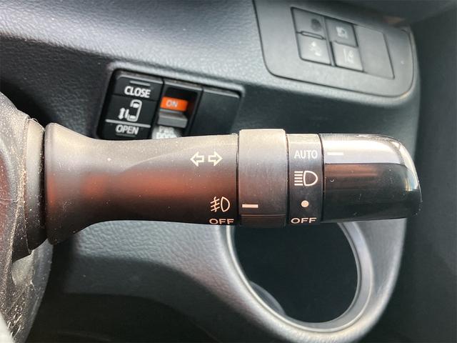 シエンタ X 福祉車輌 ETC バックカメラ ナビ TV レーンアシスト 衝突被害軽減システム 両側スライド・片側電動 スマートキー アイドリングストップ 電動格納ミラー オートマチックハイビーム オートライト(47枚目)