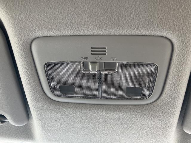 シエンタ X 福祉車輌 ETC バックカメラ ナビ TV レーンアシスト 衝突被害軽減システム 両側スライド・片側電動 スマートキー アイドリングストップ 電動格納ミラー オートマチックハイビーム オートライト(49枚目)